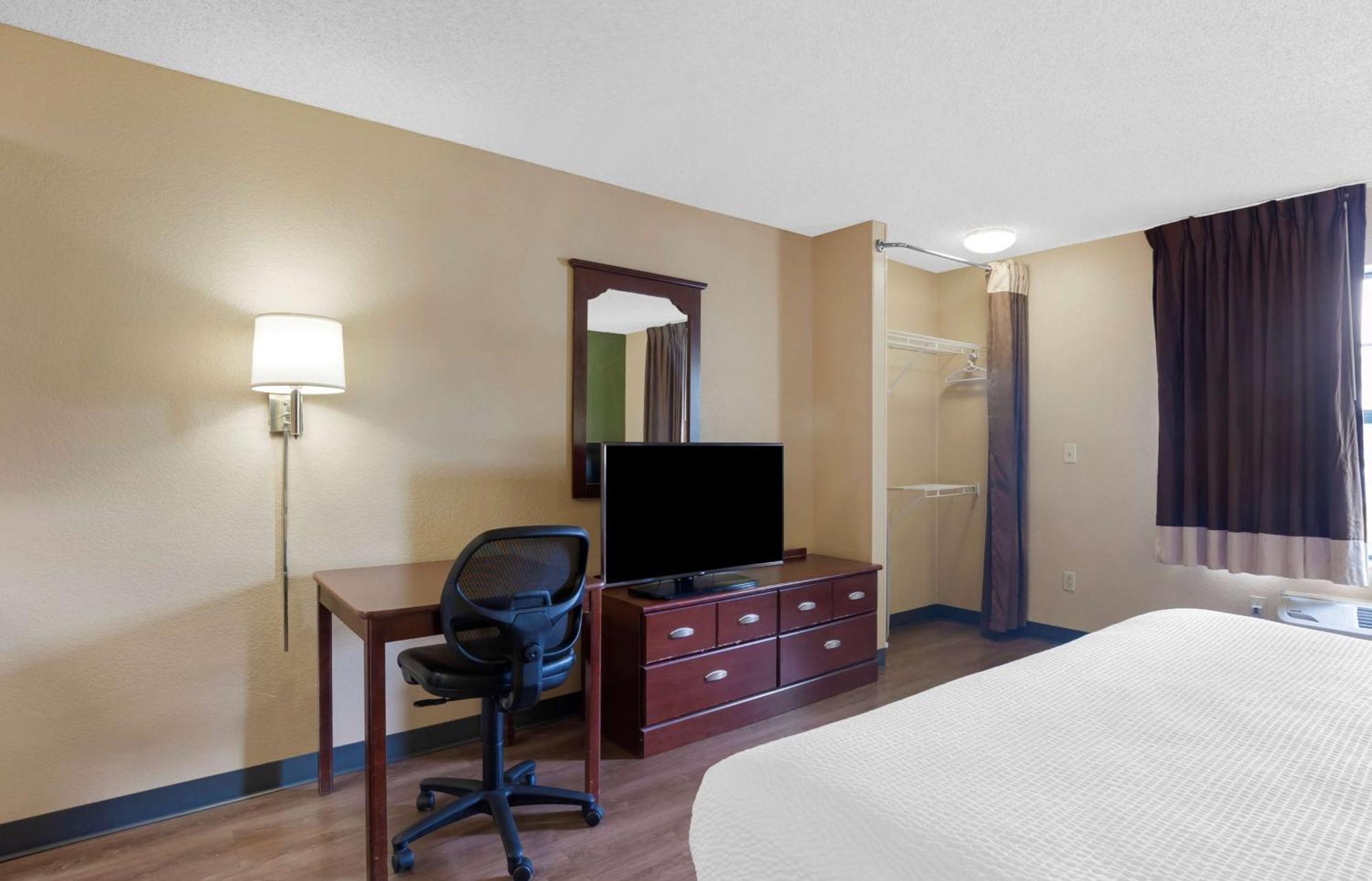 Extended Stay America Suites - Orange County - Katella Ave Екстериор снимка