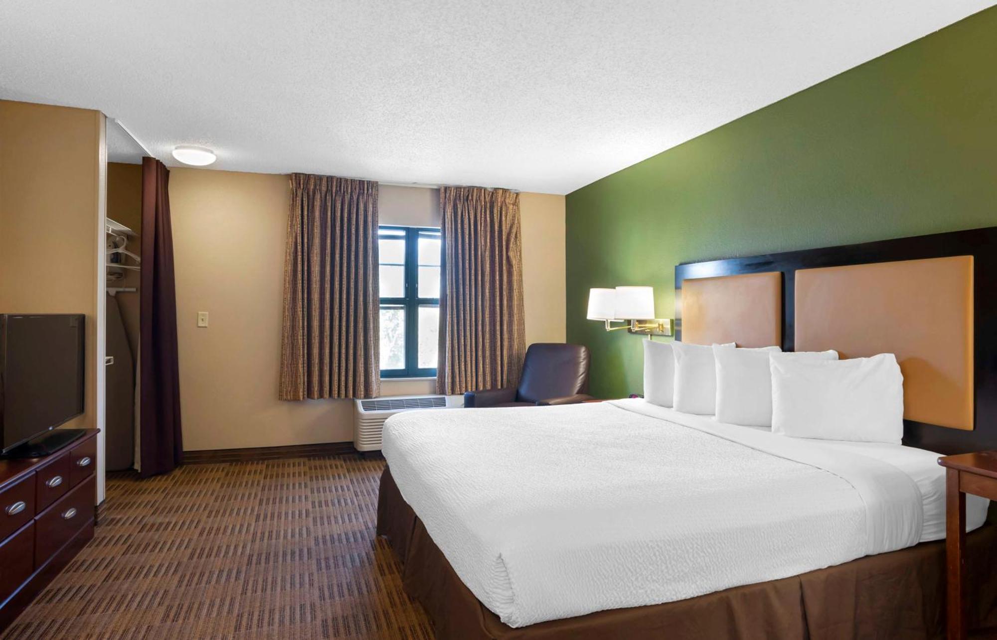 Extended Stay America Suites - Orange County - Katella Ave Екстериор снимка